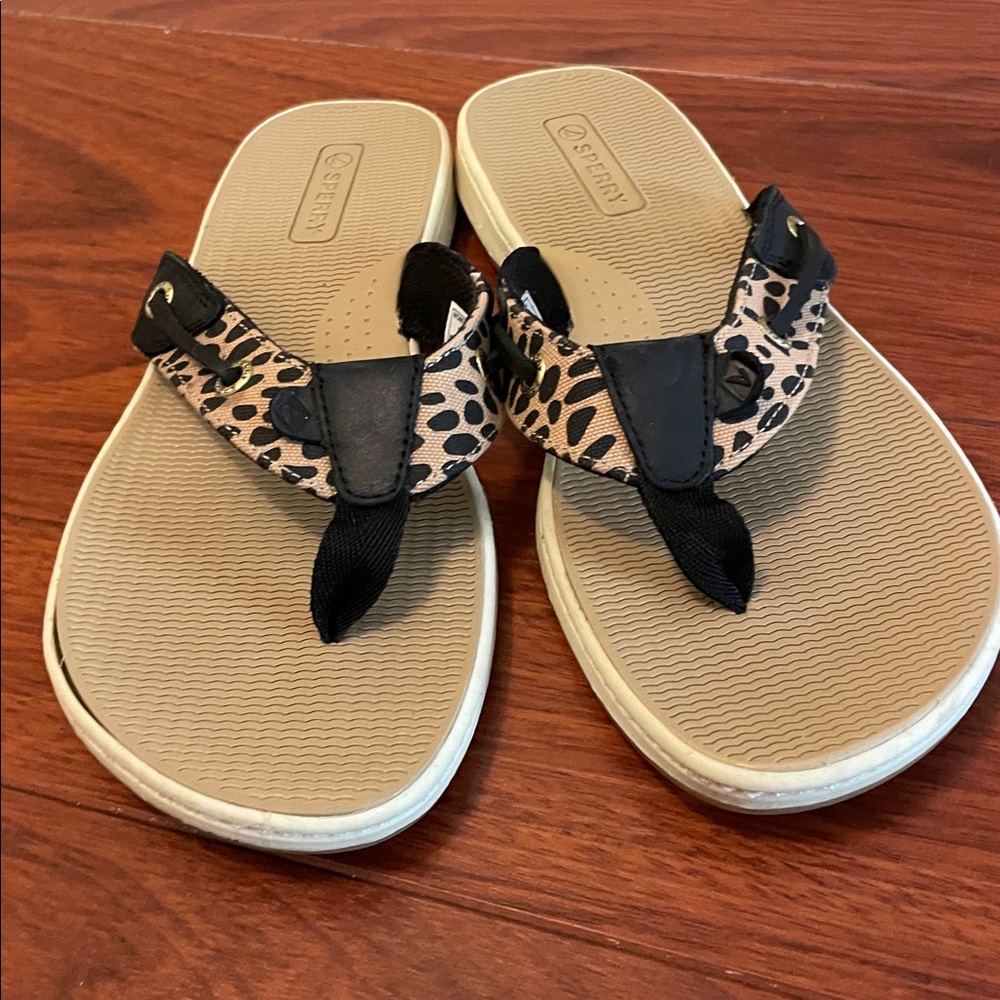 NWOT! Sperry Women's Leopard Print Sandals